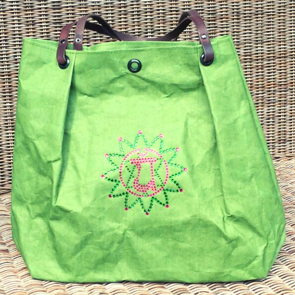 Bag with handles in green for the heart chakra with rhinestone chakra symbol